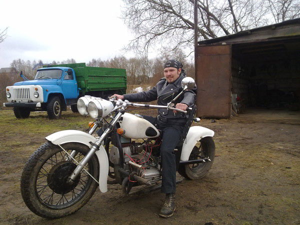 Владислав Леонов