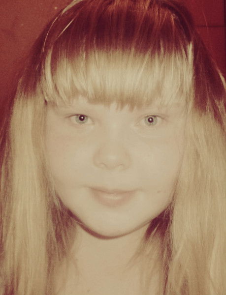 Голубоглазая: *