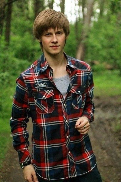 Максим Леонтьев