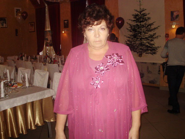 Нина Довгая