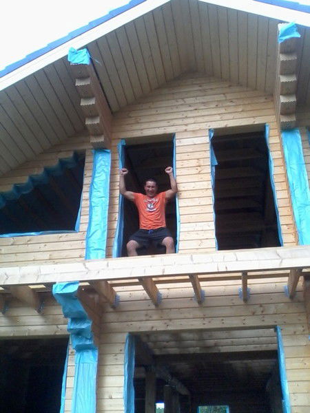 Эдуард Жаров