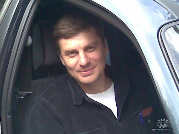 Александр Давиденко