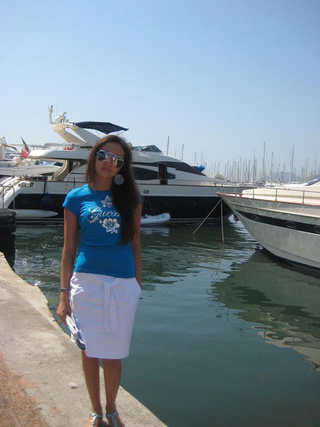 Асель Максут