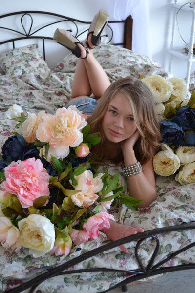 Александра Тихонова