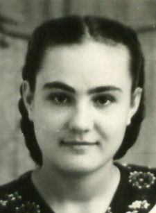 Нелли Нилова