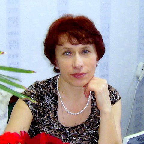 Любовь Попова