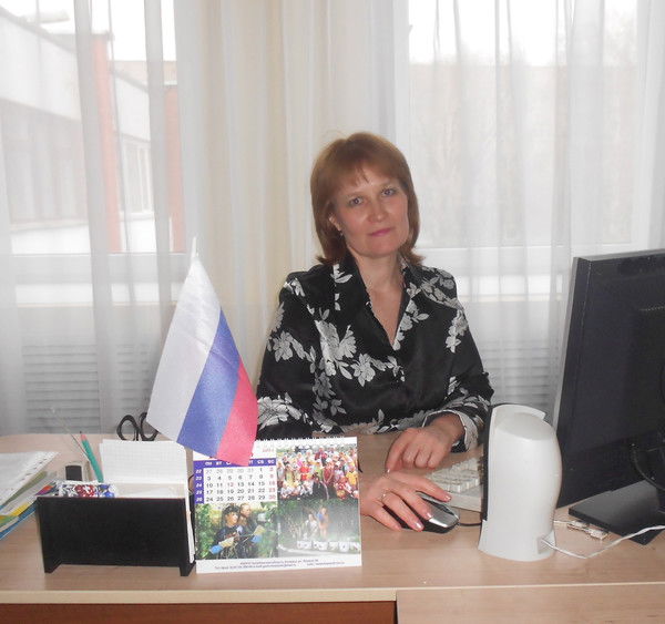 Елена Попова