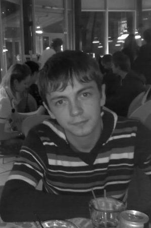 Женя Новичков