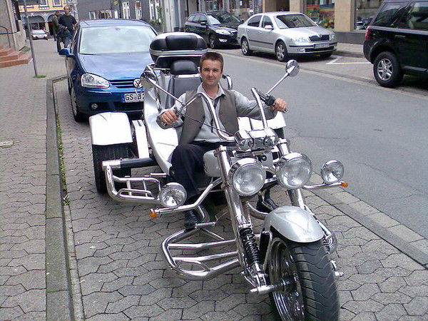 Ваня Калямон