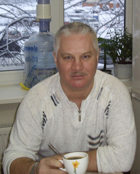 Василий Максаков