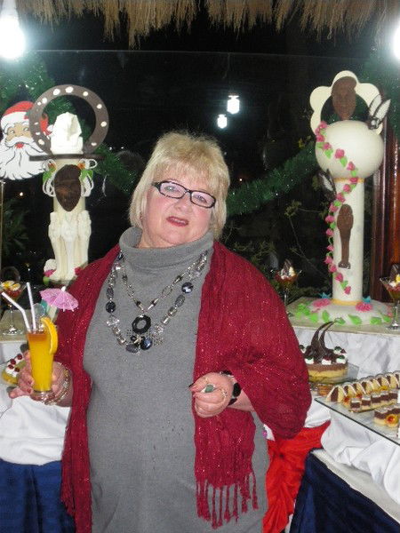 Елена Левченко