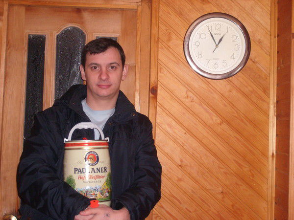 Женя Максимов