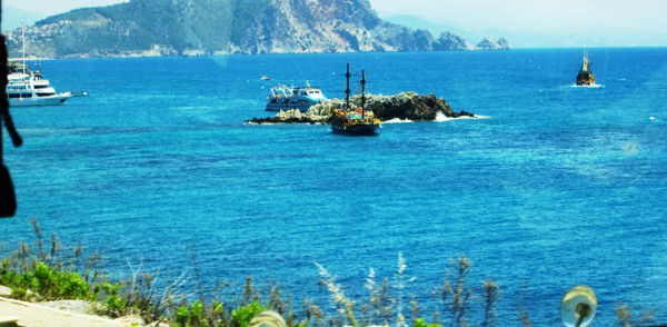 Александр Волков