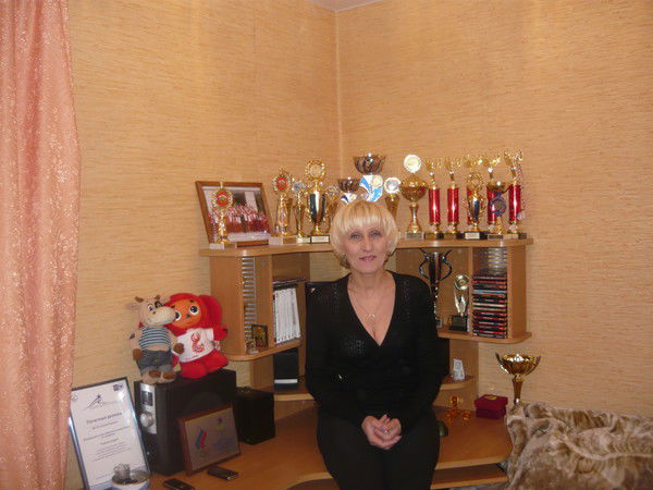 Елена Ушакова