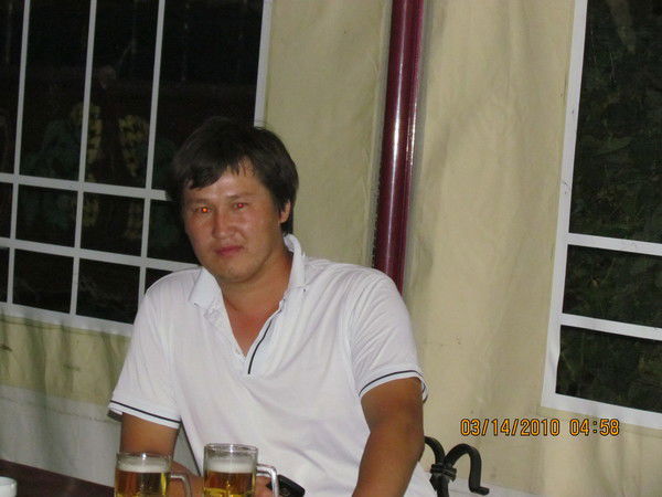 Алмас Ауезов