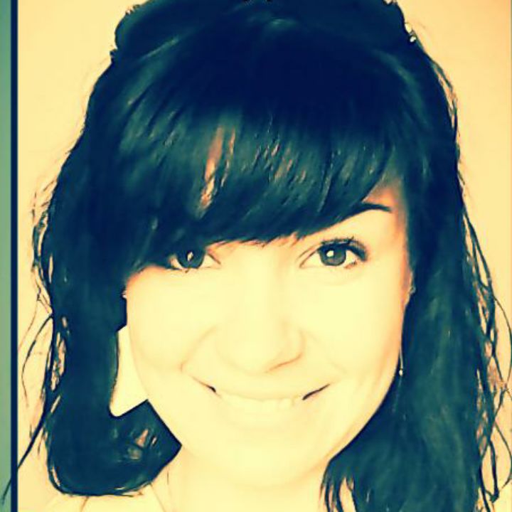 Яна Неженская