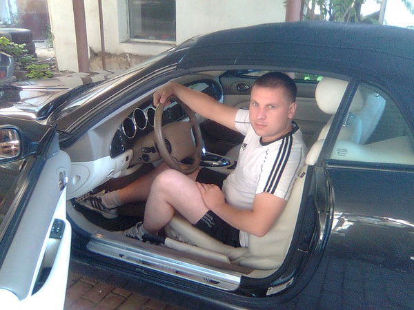 Александр Мельник