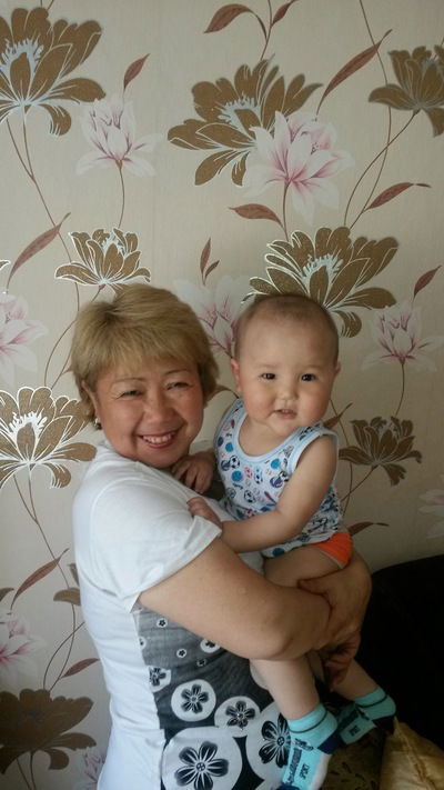 Айман Укенова