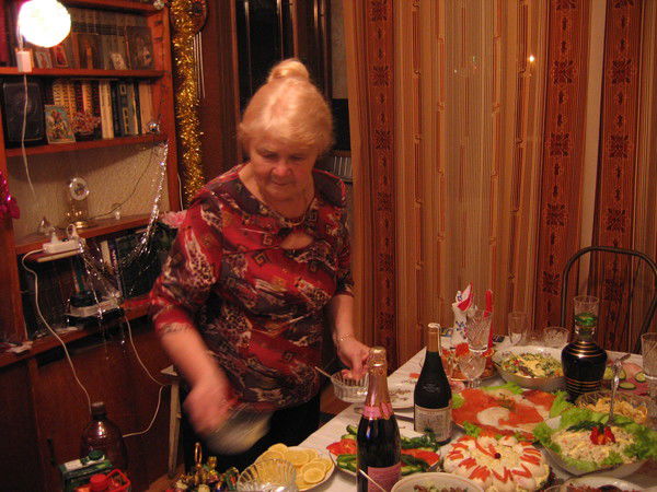 Людмила Сурова