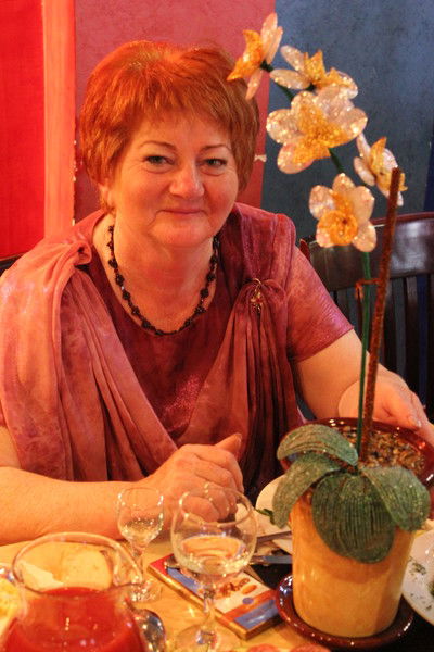 Нэля Запорожец