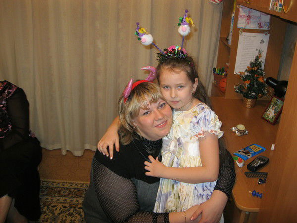 Елена Попова