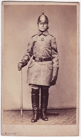 Азат Муканов