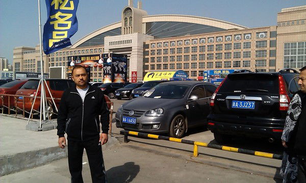 Абдухолик Fафуров