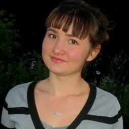 Алёна Ахмерова