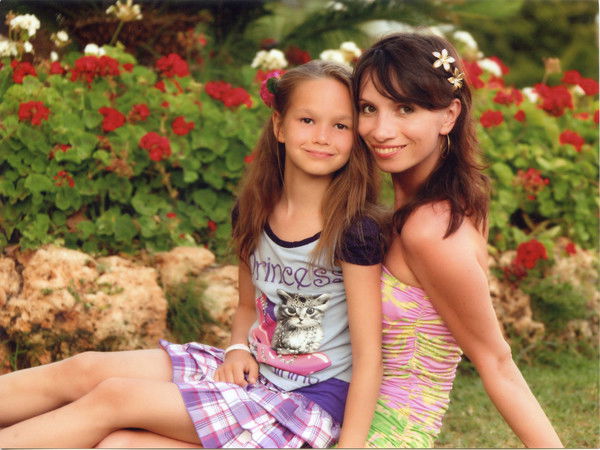 Оля Романова