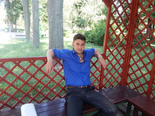 Антон Столярчук