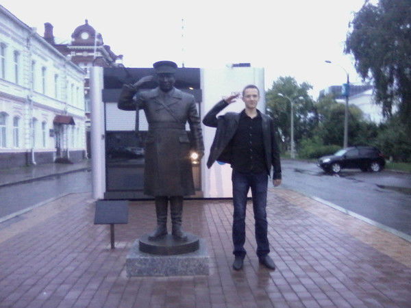 Денис Селяев