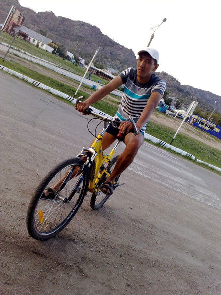 Бекзат Молдабаев