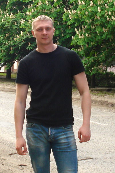 Антон Барсуков