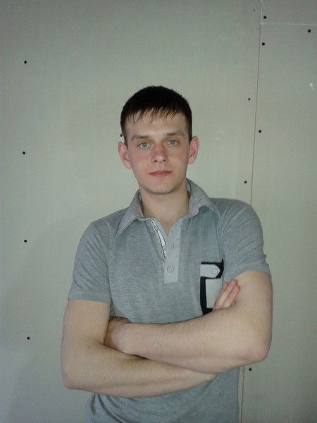 Антон Максимов