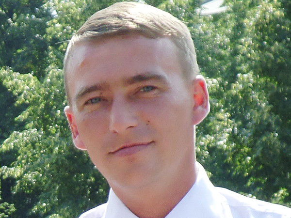 Денис Важенин