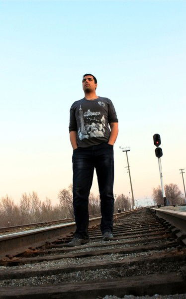 Ден Олейник