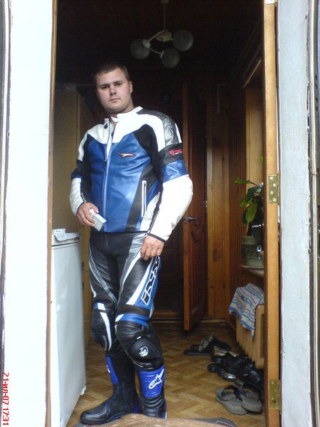 Артём Артёмов