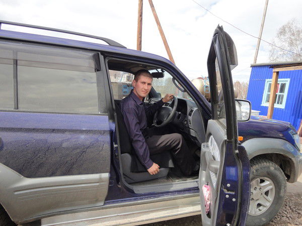 Андрей Назаркин