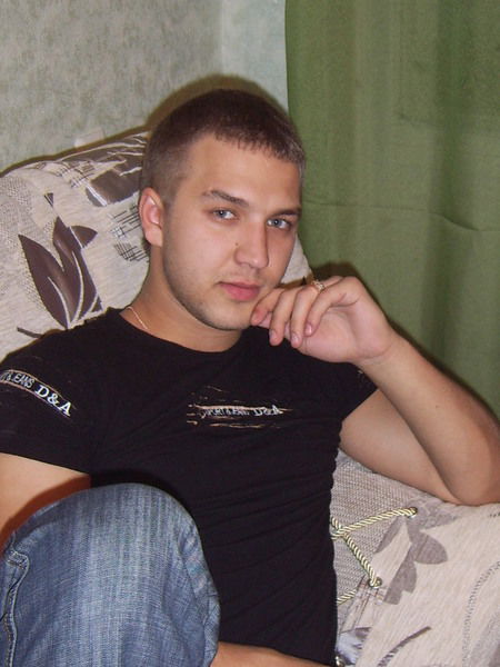 Дмитрий Сахарнов