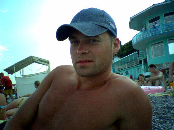 Андрей Попков