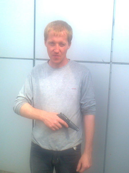 Олег Поздняков