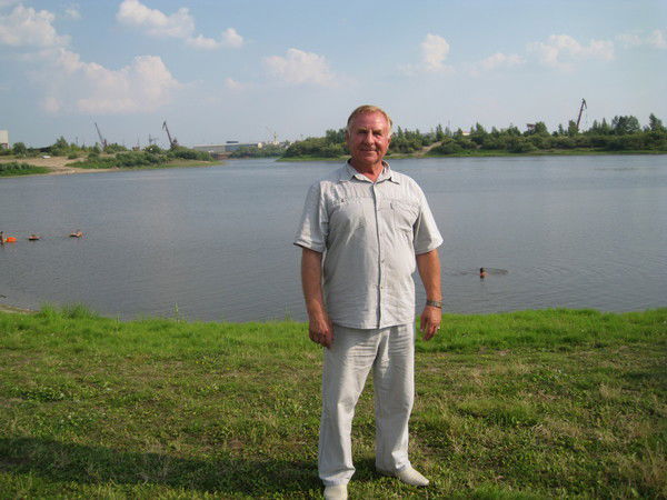 Иван Бакланов