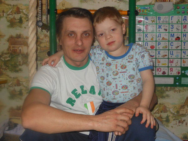 Александр Мотов