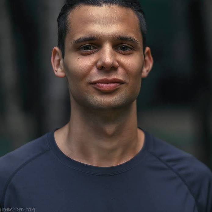 Артем Резчиков