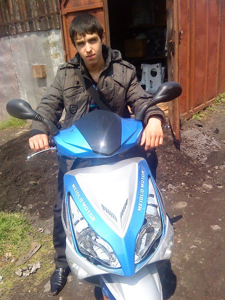 Артём Бескровный