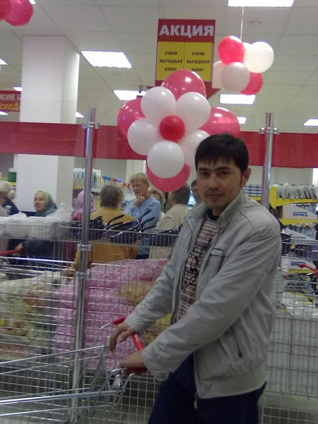 Ислам Жалалов