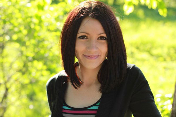 Анна Манекина