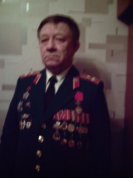 Анатолий Степанов