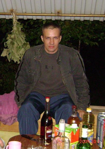 Андрей Андронов