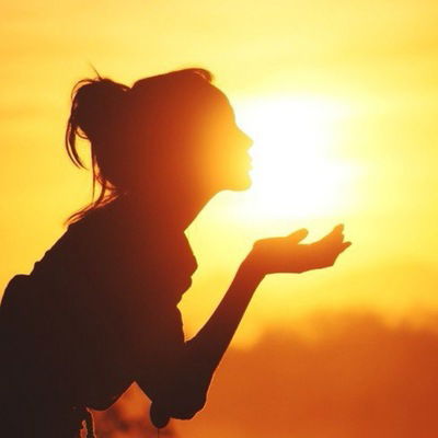 Вика Олиярник